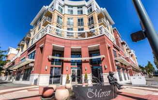 The Mercer_Mercer Island WA_Building Exterior
