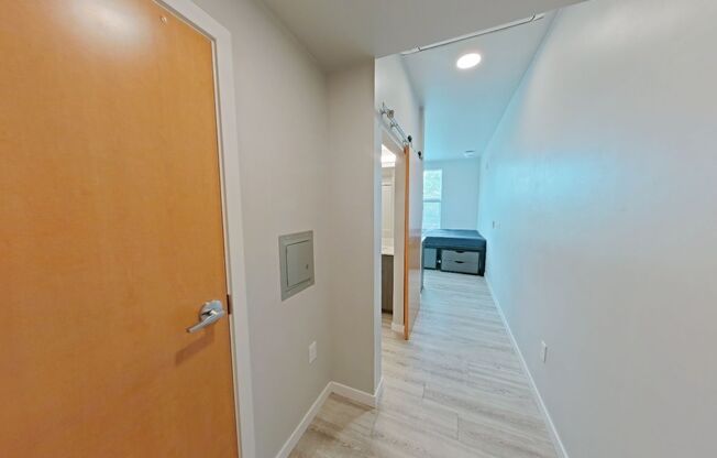 Studio, 1 bath, 251 sqft, $925, Unit 211