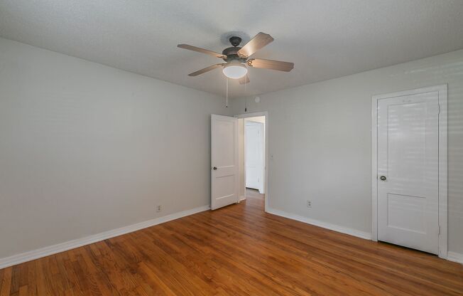 2 beds, 1 bath, $1,550