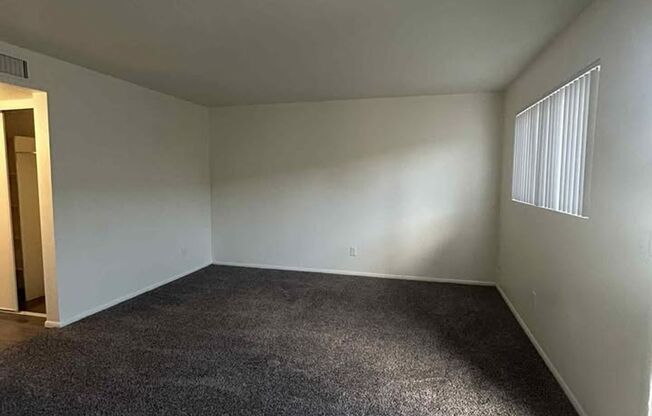 2 beds, 1 bath, 761 sqft, $1,150, Unit 208