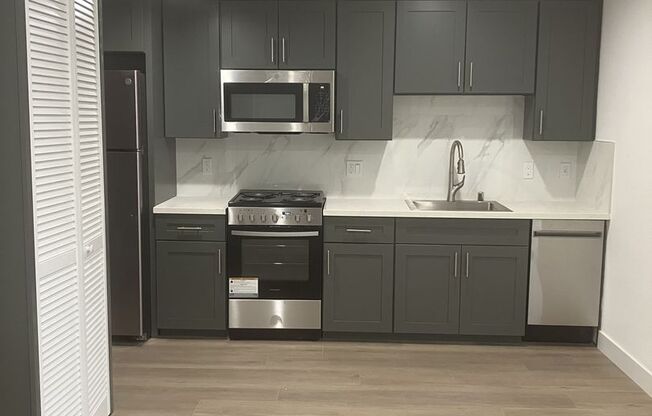 Studio, 1 bath, 600 sqft, $1,750, Unit Studio 5