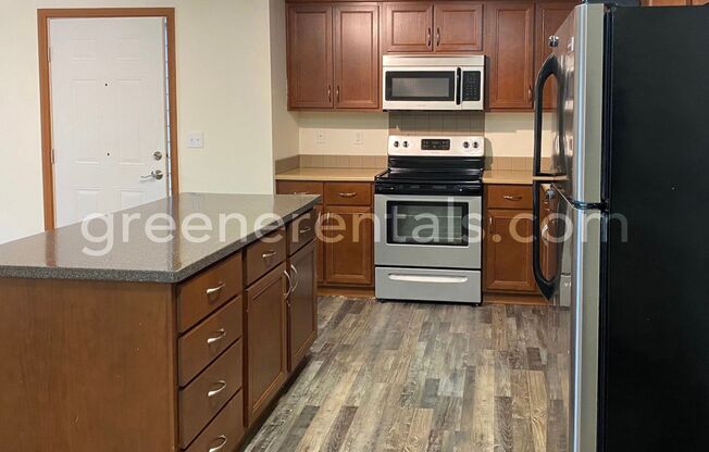 2 beds, 2 baths, 1,050 sqft, $1,725, Unit 1421-104