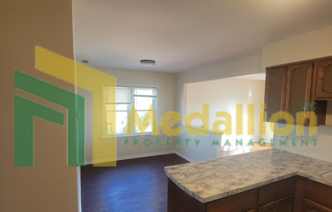 2 beds, 1 bath, $1,350, Unit 7345 South Kedzie Avenue - 3E