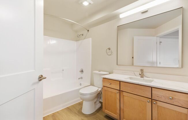 2 beds, 2 baths, 1,005 sqft, $2,895, Unit 504