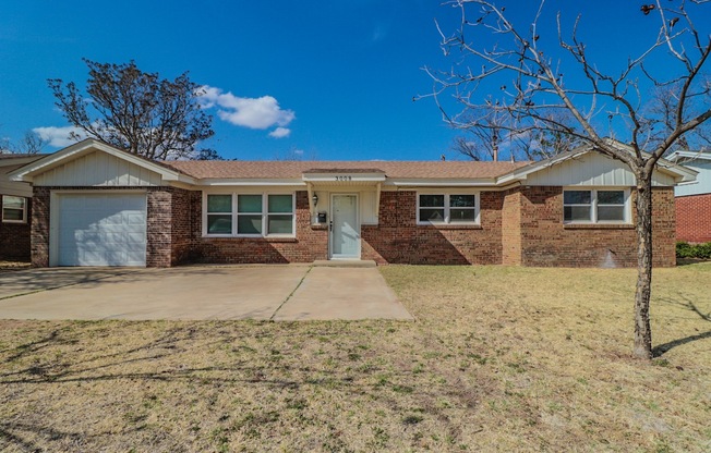 Cute & Cozy 3 Bedroom with Extra Storage!