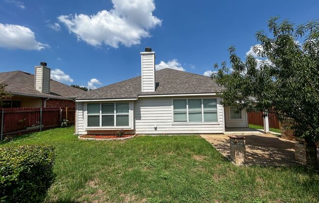 Spacious 3/2 house in Summerlyn Subdivision in Leander