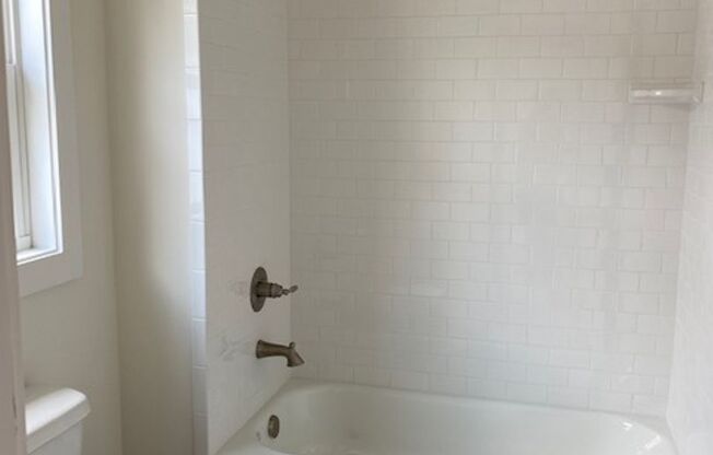 3 beds, 2.5 baths, $2,900