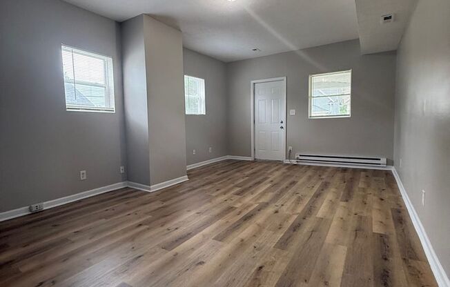 South Side 3 Bedroom Half Double