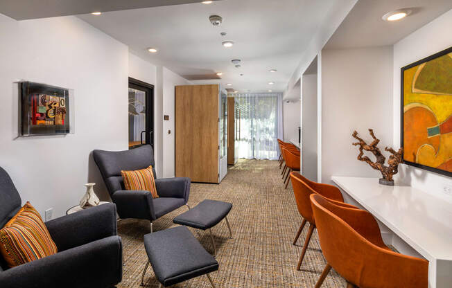Business Center at Clarendon Apartments, Los Angeles, 91367