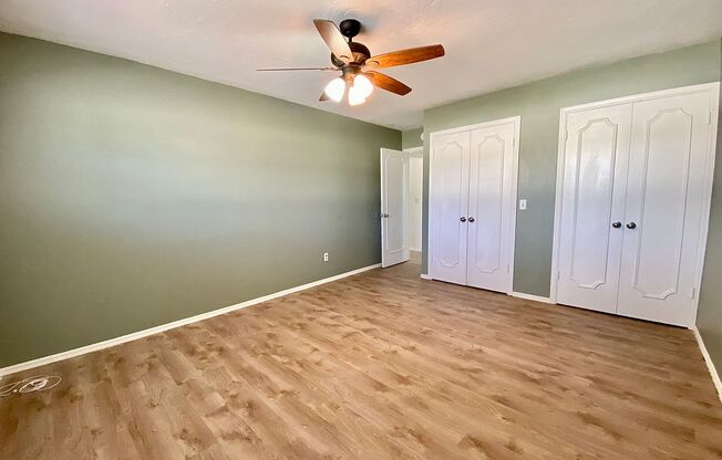 3 beds, 2 baths, $1,595