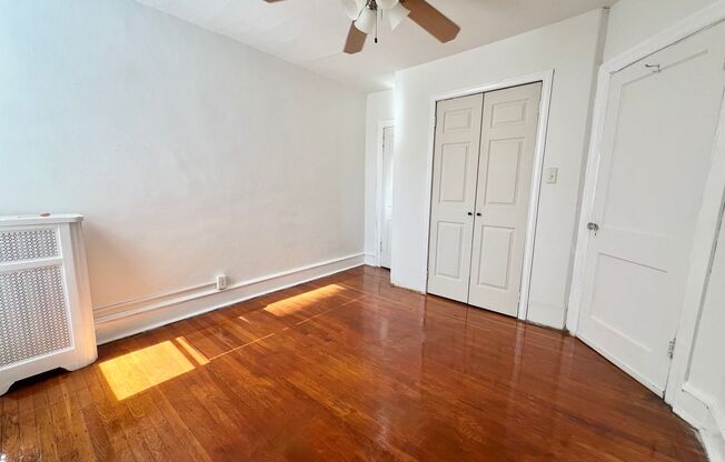 3 beds, 1 bath, $1,500