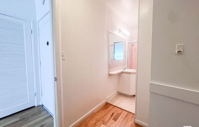 Studio, 1 bath, $1,750, Unit 37C