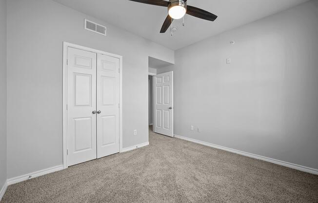 2 beds, 2 baths, 985 sqft, $1,600