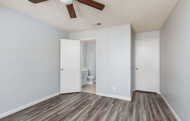 2 beds, 2 baths, $1,600, Unit # 2169