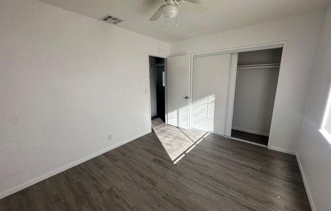 2 beds, 1 bath, 824 sqft, $1,000, Unit A