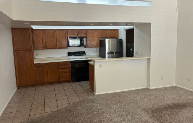 **NICE 2br/1ba CONDO - (ALMA SCHOOL & SOUTHERN)