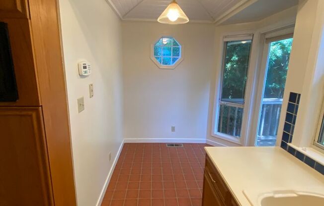 Charming Menlo Park Home with Private Backyard & Beautiful Oak Tree