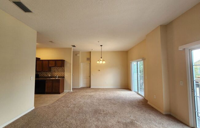 STUNNING 2-bedroom condo in Winter Garden!