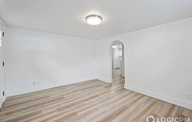 365 E Garfield Ave