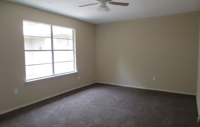 9804 Wren St --Ask about our No Security Deposit Option!!