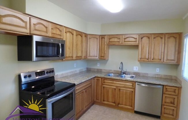 2 beds, 1 bath, 1,256 sqft, $1,950, Unit 2200 60th