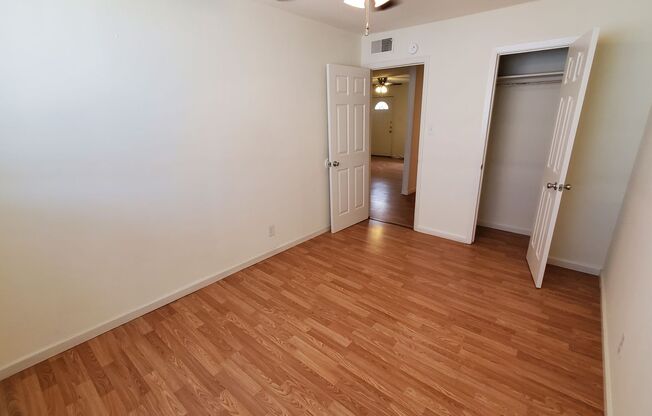 2 beds, 1 bath, 752 sqft, $695, Unit 212