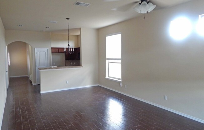Beautiful 3 Bedroom Luxury Townhome, Kyle, Texas!