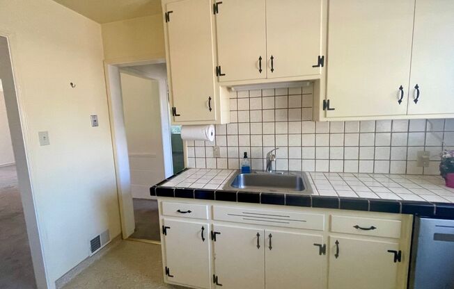 3606 Bickerstaff Rd