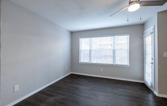 1 bed, 1 bath, 525 sqft, $1,250, Unit 1014