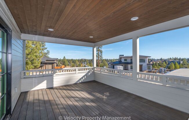 Brand New 1 Bedroom in Discovery West Neighborhood!