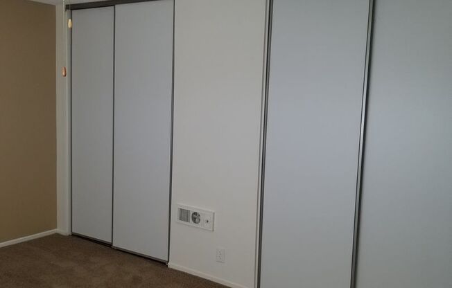 1 bed, 1 bath, 775 sqft, $2,165, Unit S011