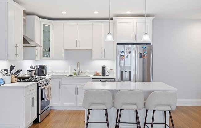2 beds, 2 baths, 1,222 sqft, $4,950, Unit 27