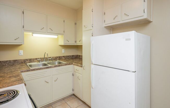 1 bed, 1 bath, 652 sqft, $810, Unit 1316-B