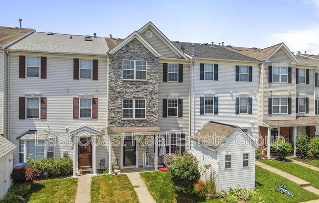 4910 EDGEWARE TERRACE