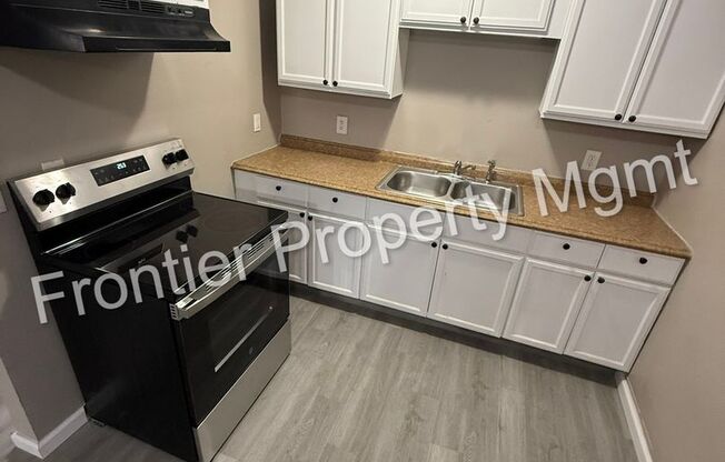 1717 S Tucker Blvd (Maintenance Call First)