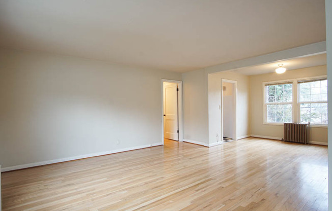 Great Restored 1 Bdr Across from Laurelhurst Park