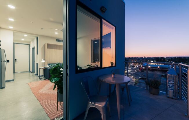 Studio, 1 bath, 515 sqft, $2,250, Unit 501