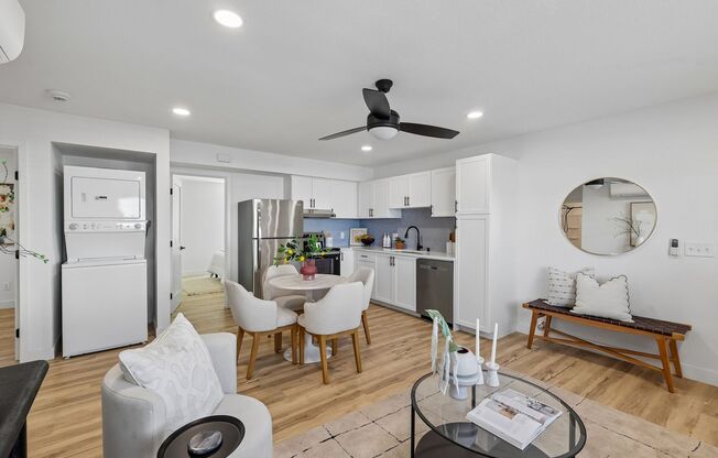 3 beds, 2.5 baths, 945 sqft, $3,395, Unit 1