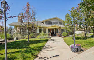 Deer Crest Apartments