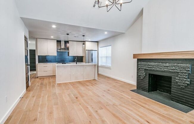 1 bed, 1 bath, 925 sqft, $1,500, Unit 1
