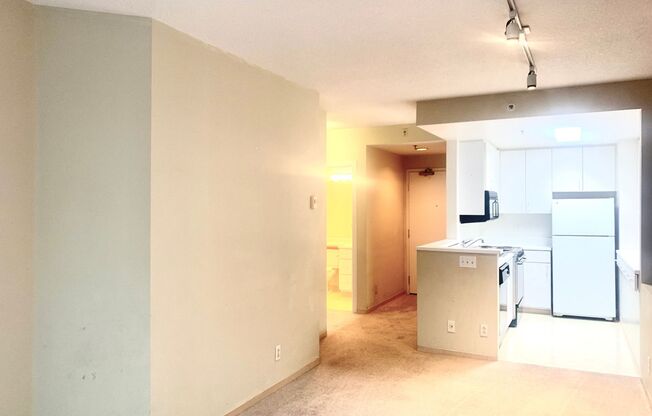 1 bed, 1 bath, $2,850