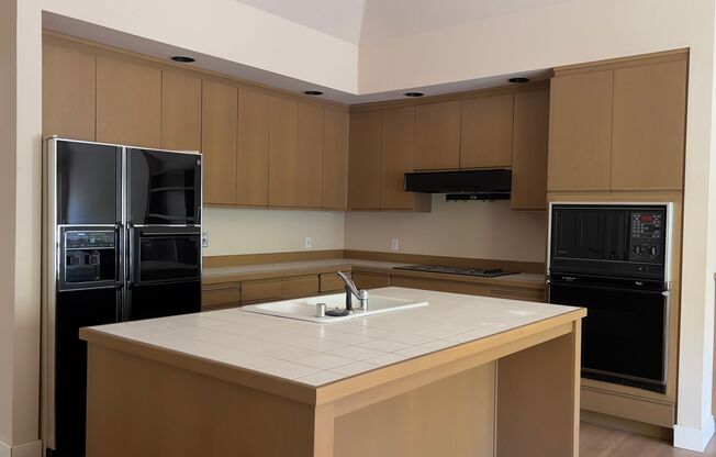 Spacious Devonshire Gem – 3 Bed, 2.5 Bath in a Gated Community