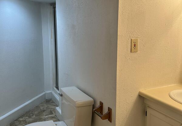 1110 E 200 S Apt 3