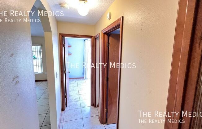 3 beds, 2 baths, 1,360 sqft, $1,900