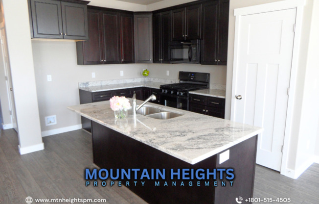 831 W JAYDA LYN CT