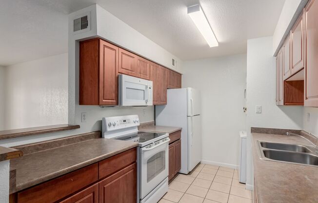 2 beds, 2 baths, 919 sqft, $1,675, Unit 1098