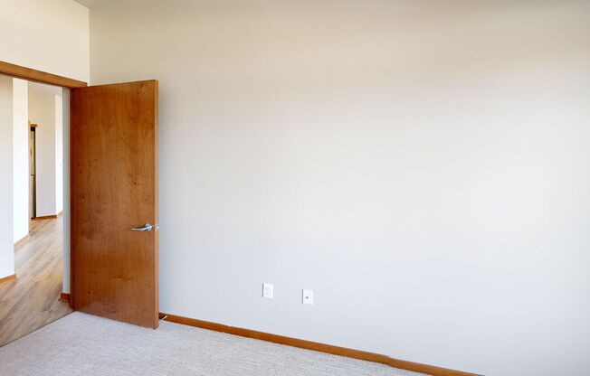 2 beds, 2 baths, 1,177 sqft, $1,704, Unit 2800-128