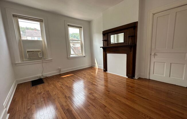 1 bed, 1 bath, 550 sqft, $1,149, Unit 3219 Brereton St. #4