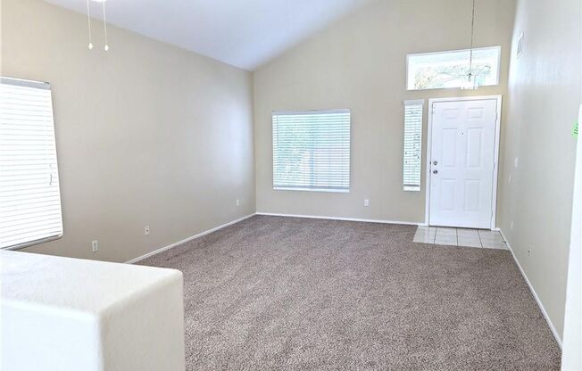 FANTASTIC HOME IN NLV!!