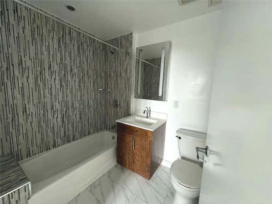 2 beds, 2 baths, $3,000, Unit 6D